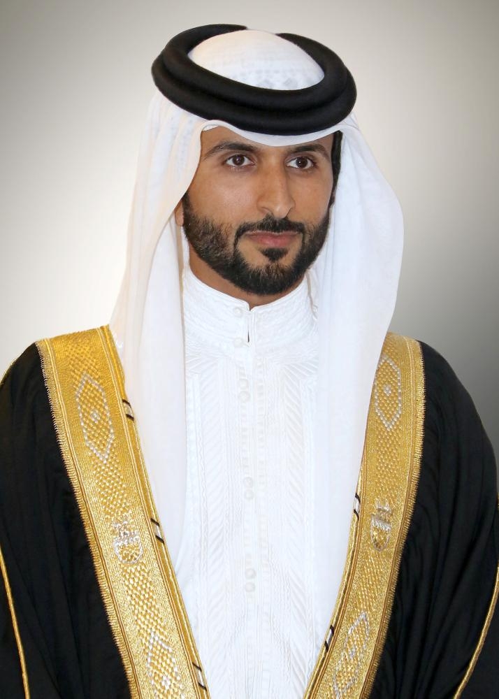 ناصر بن حمد: موسم الصقور والصيد حدث بارز بمسيرة الرياضات التراثية