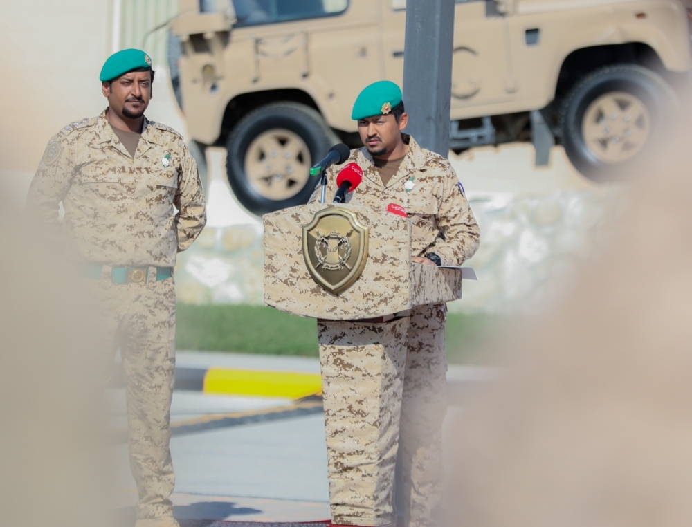 ناصر بن حمد: الأمن لم يأتِ إلا بما قدمهُ شهداء الواجب الوطني من تضحيات نبيلة