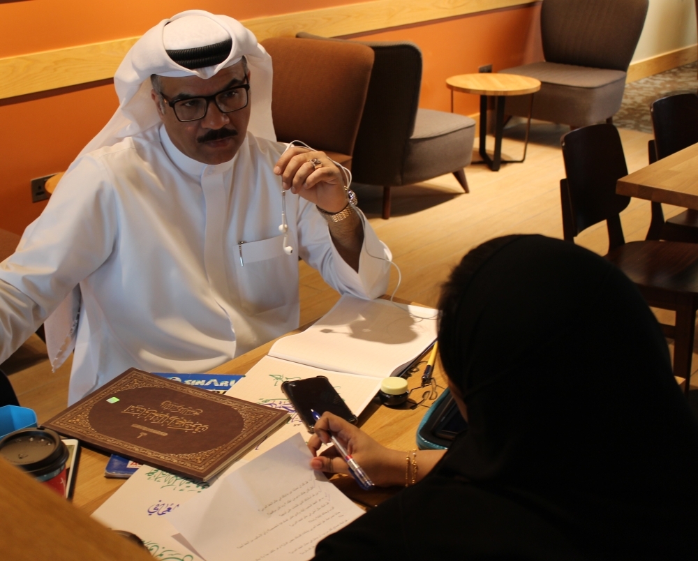 الحمادي: أتمنى أن يكون هناك مكان مخصص للخطاطين والمتدربين