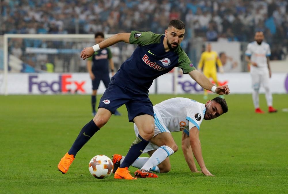 " دبور" صفقة كروية أم ابتزاز اسرئيلي !