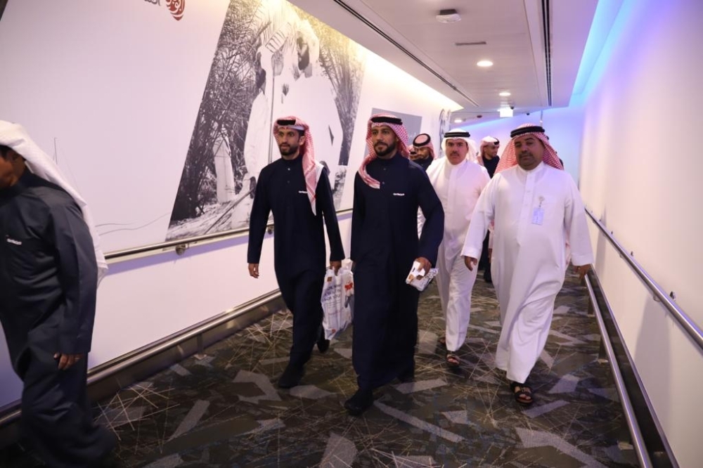 "الأحمر" يختتم تدريباته استعداداً لمواجهة الإمارات