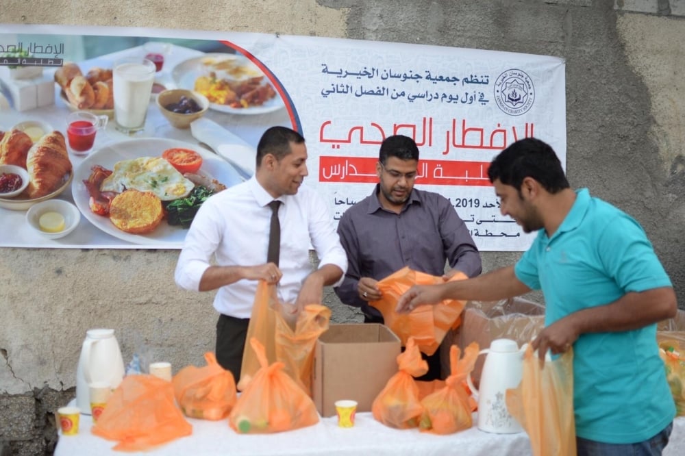 جنوسان الخيرية تنظم إفطاراً صحياً لـ 500 طالب بأول يوم دراسي