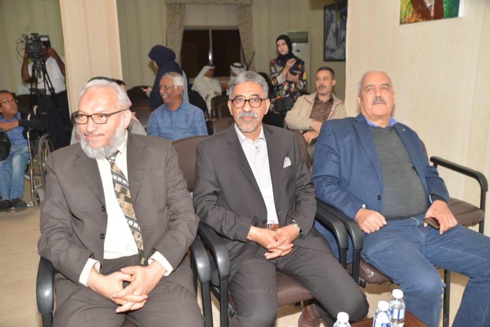 الشاعر علي خليفة يلقي محاضرة "خمسون عاماً من الشعر" في "الأدباء والكتاب"