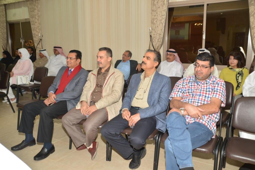 الشاعر علي خليفة يلقي محاضرة "خمسون عاماً من الشعر" في "الأدباء والكتاب"