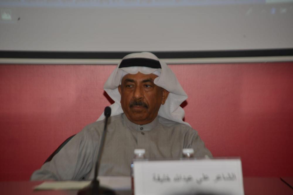 الشاعر علي خليفة يلقي محاضرة "خمسون عاماً من الشعر" في "الأدباء والكتاب"