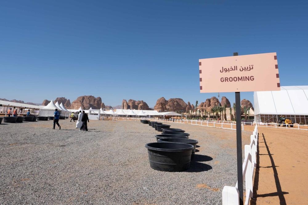 ناصر بن حمد: نعتز بالمشاركة في سباق كأس خادم الحرمين الشريفين للقدرة