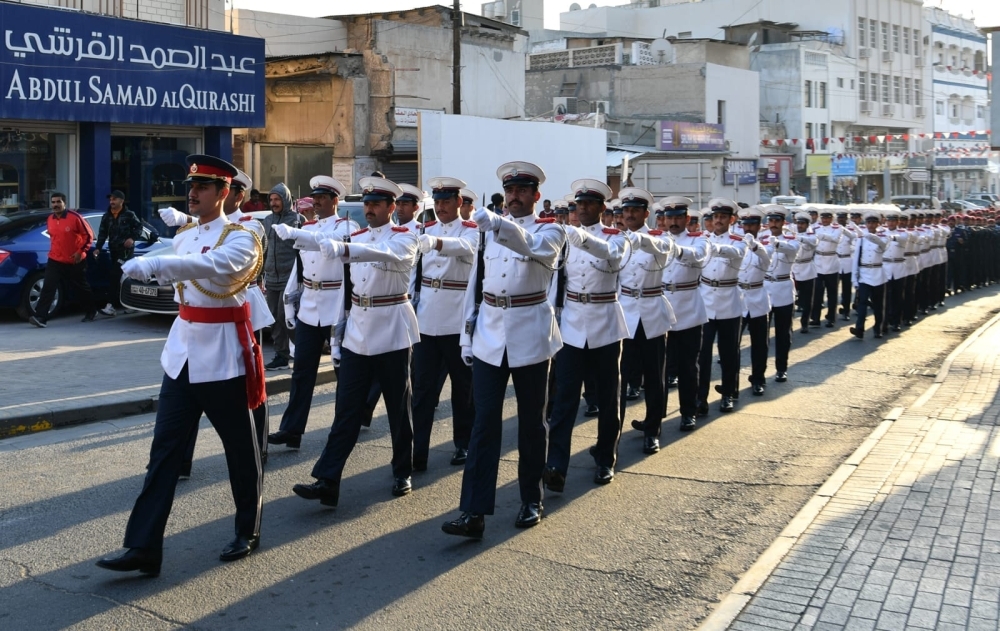 "شرطة المحرق" تنظم استعراضاً بذكرى الميثاق