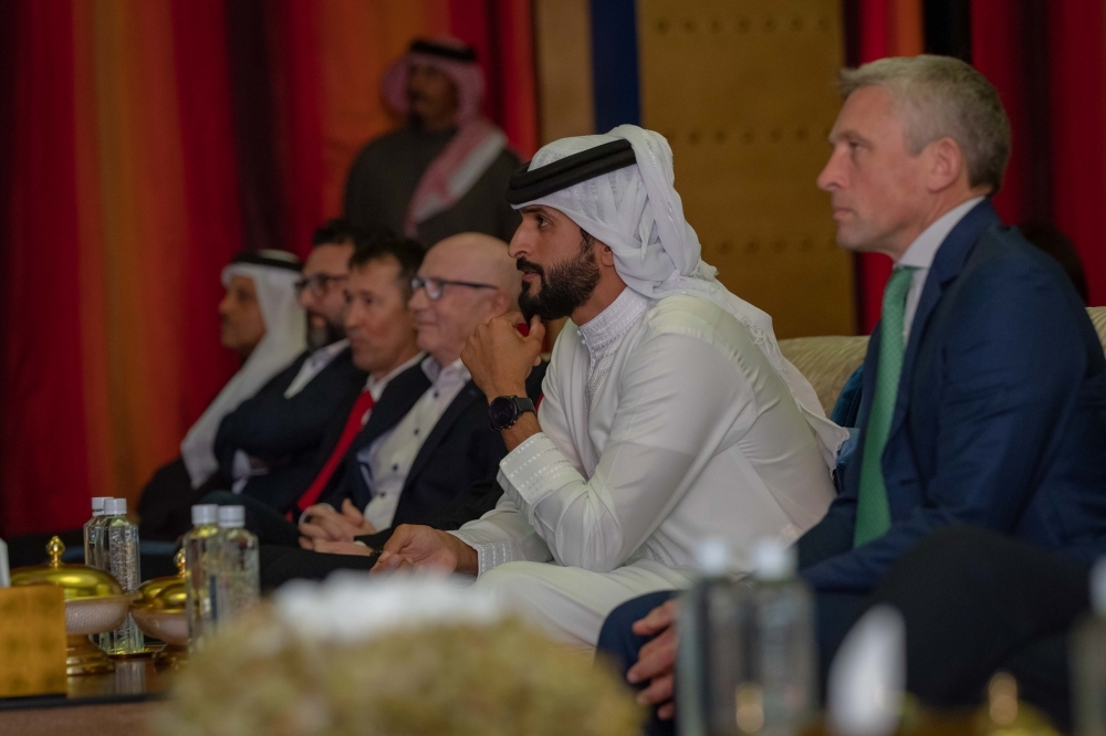 ناصر بن حمد: نفخر بإنجازات فريق البحرين ميريدا للدراجات الهوائية