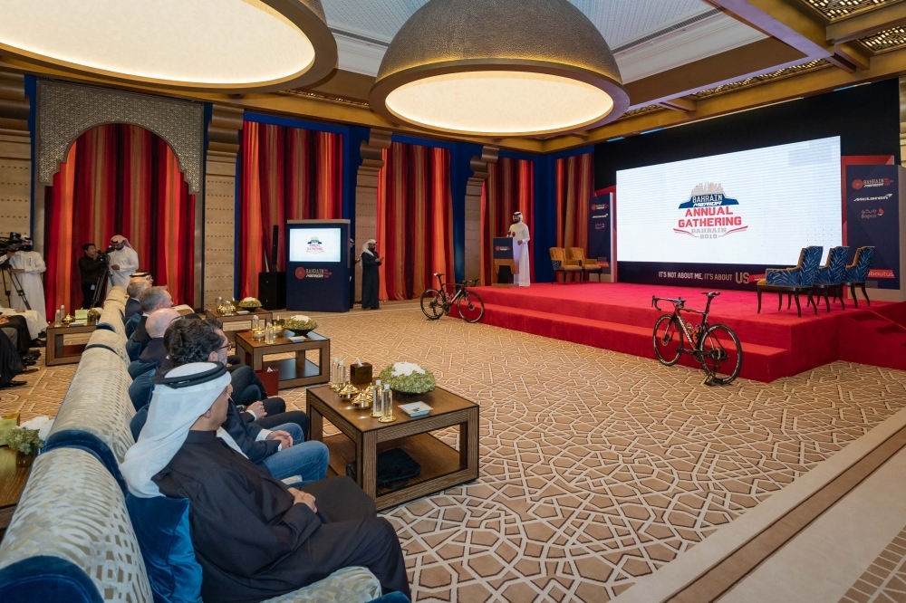 ناصر بن حمد: نفخر بإنجازات فريق البحرين ميريدا للدراجات الهوائية