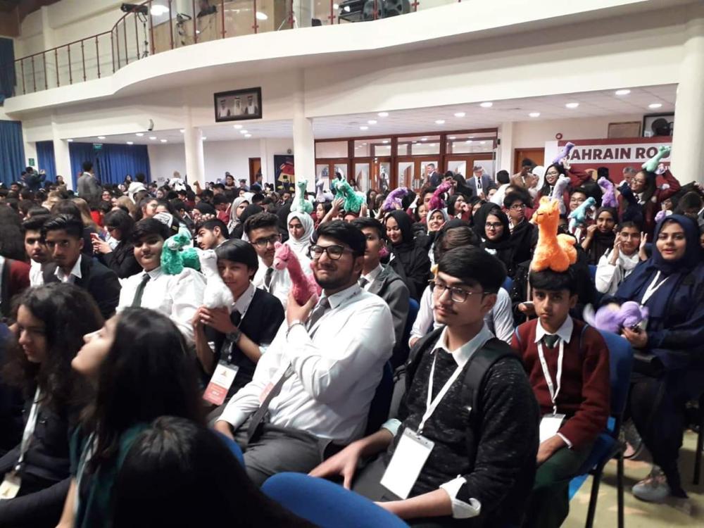 تأهل 24 طالباً من المدرسة الباكستانية للمشاركة ببطولة "WSC" في هولندا