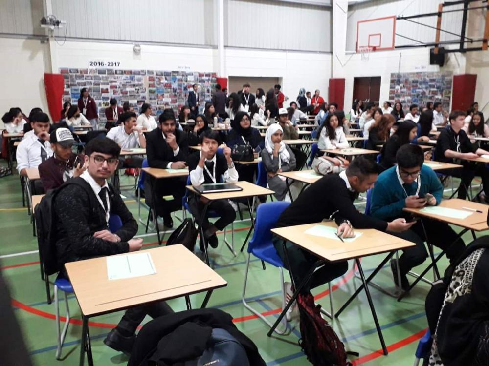 تأهل 24 طالباً من المدرسة الباكستانية للمشاركة ببطولة "WSC" في هولندا