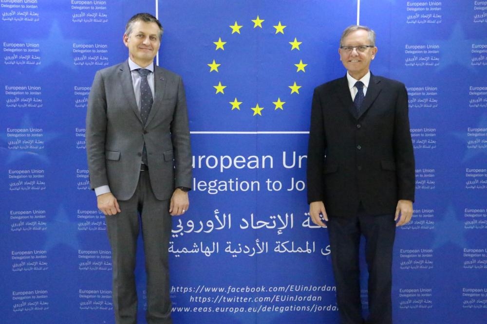 مليارا يورو مساعدات من "مدد" الاتحاد الأوروبي لـ "الأونروا" بالأردن