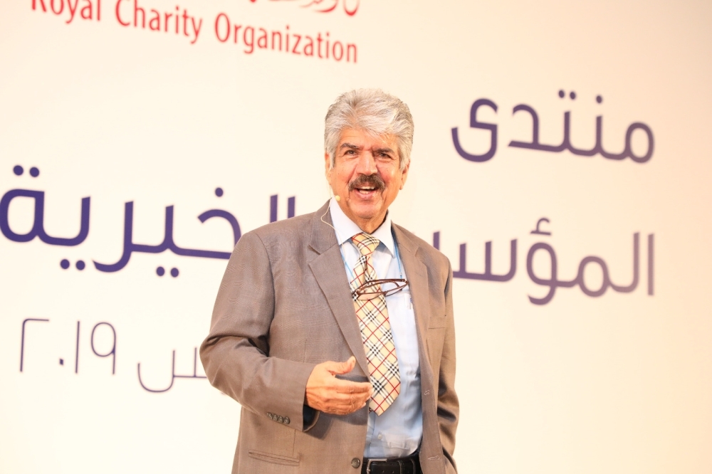 ناصر بن حمد: التوجيهات الملكية تضمن للإنسان مساعدته والحفاظ على كرامته