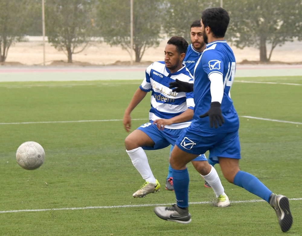 "الكهرماء" يخطف فوزاً صعباً من "جارمكو" ويتأهل لنهائي كأس بابكو للشركات الكروية