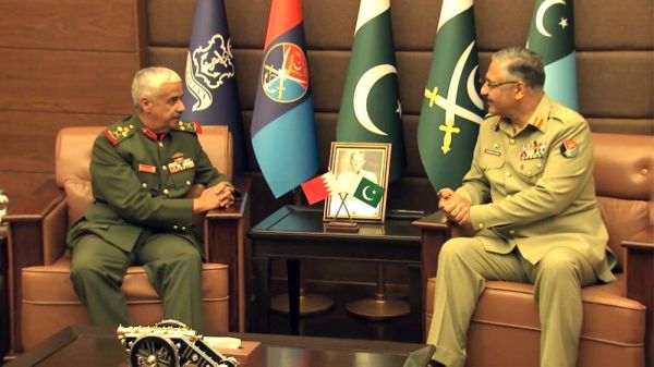 رئيس الحرس الوطني: مستويات متقدمة للتعاون العسكري مع باكستان