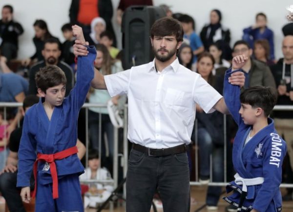 خالد بن حمد مرشحاً وحيداً لرئاسة "الأولمبية البحرينية"