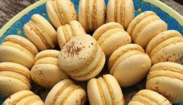 "قدوع العيد" حلويات أقل وسكريات أخف