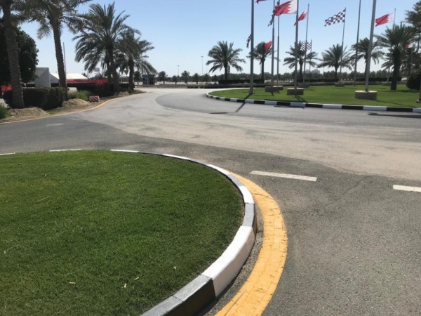 "الأشغال" توفر مساحات إضافية لمواقف السيارات استعداداً للفورمولا1