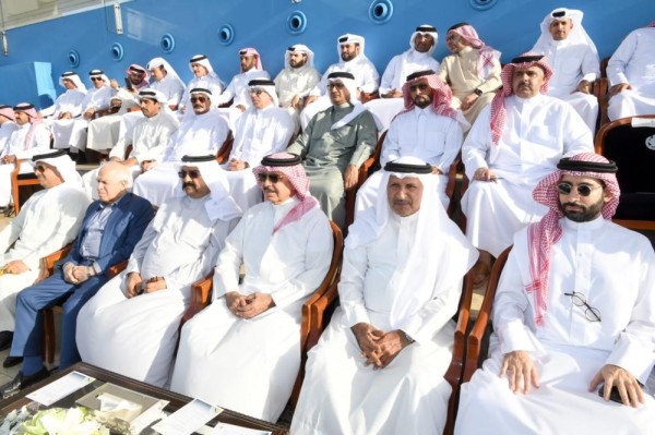 وزير الداخلية يشهد المباراة النهائية ببطولة التنس والتونسي منصوري يتوج بكأس البطولة