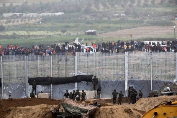 شهيدان و209 مصابين بنيران الاحتلال في مليونية "الأرض والعودة" بغزة