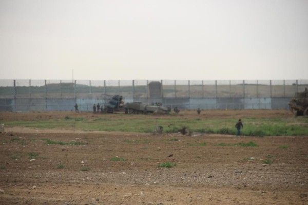 شهيدان و209 مصابين بنيران الاحتلال في مليونية "الأرض والعودة" بغزة