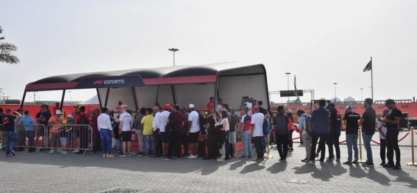 بالصور.. فعاليات سباق الـفورملا 1 جائزة البحرين الكبرى&lrm;