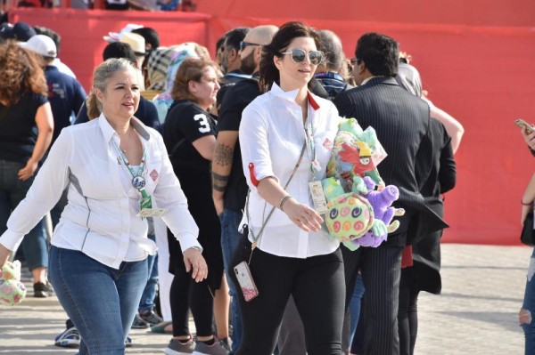 ولي العهد يتوج لويس هاميلتون بطلاً للفورمولا واحد 2019