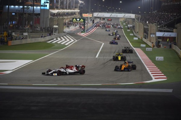 ولي العهد يتوج لويس هاميلتون بطلاً للفورمولا واحد 2019