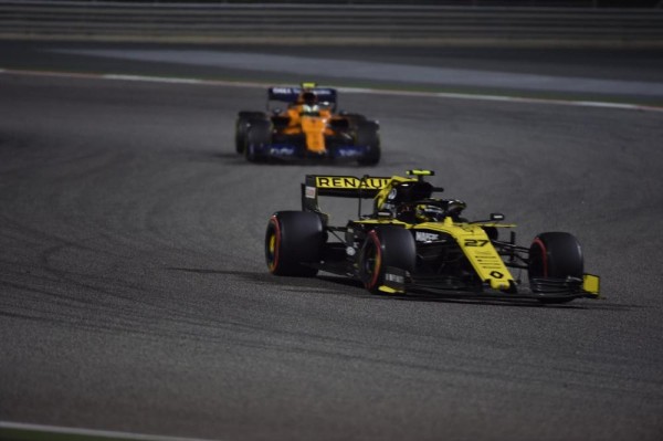 ولي العهد يتوج لويس هاميلتون بطلاً للفورمولا واحد 2019