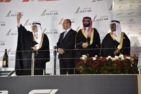 ولي العهد يتوج لويس هاميلتون بطلاً للفورمولا واحد 2019