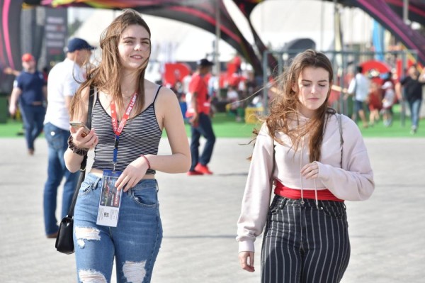 ولي العهد يتوج لويس هاميلتون بطلاً للفورمولا واحد 2019