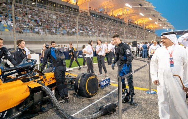 ولي العهد يتوج لويس هاميلتون بطلاً للفورمولا واحد 2019