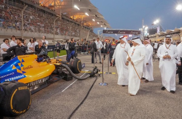 ولي العهد يتوج لويس هاميلتون بطلاً للفورمولا واحد 2019