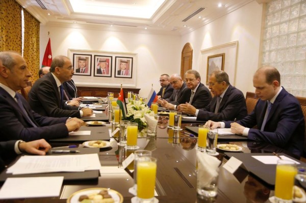 لافروف يدعو من الأردن لـ"إنهاء الاحتلال الأمريكي" لمخيم الركبان