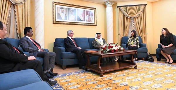 رئيس الوزراء النرويجي السابق: البحرين تشهد تطوراً وتقدماً ونماءً بمختلف المجالات