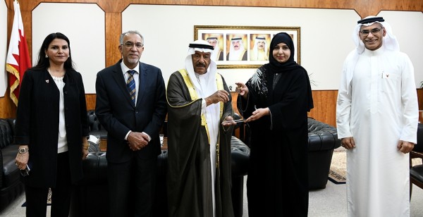 رئيس الشورى يشيد بحصول الأمانة العامة على شهادة برنامج "ثقة" لأمن المعلومات