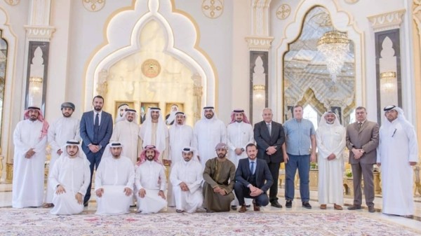 وفد من "فزعة شباب" يتشرف بالسلام على حاكم إمارة عجمان