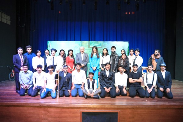 الأسبوع المسرحي بجامعة البحرين يعرض 3 مسرحيات عالمية