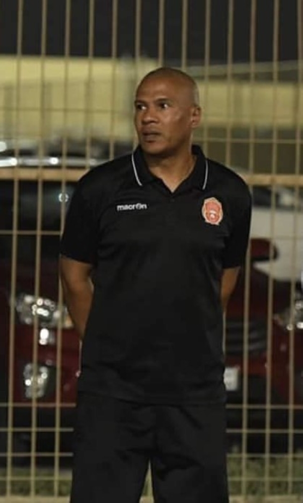 منصب المدرب الوطني المساعد بالمنتخب الأول في عُهدة أحمد عيسى