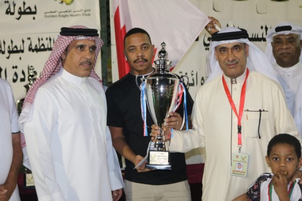 البوعينين يُتوج فريق الحرم ببطولة النسر الذهبي الرمضانية