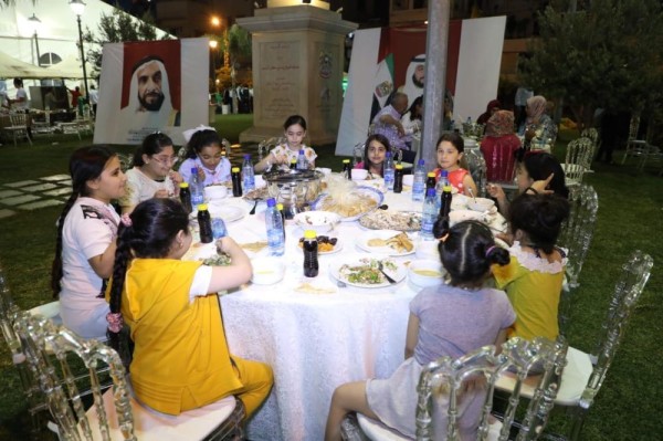 الإمارات تقيم مأدبة إفطار لـ1000 شخص من الأيتام والعائلات المحتاجة في لبنان