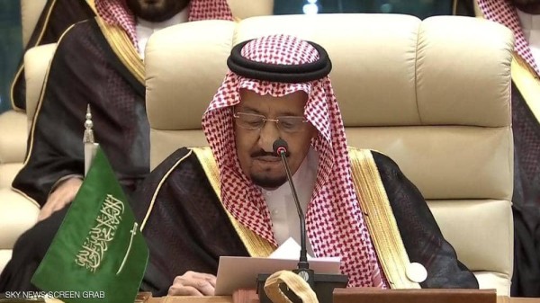 العاهل السعودي يدعو المجتمع الدولي لوقف دعم إيران للإرهاب