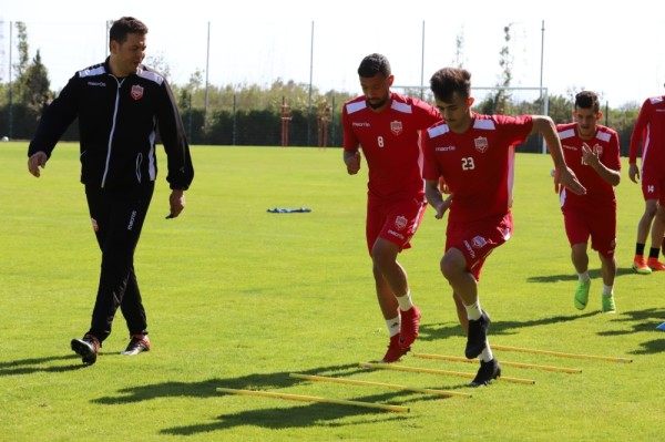 الأولمبي يستأنف التدريبات استعداداً للجولة الثالثة في بطولة تولون