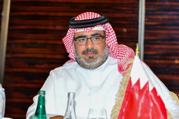 عبدالله بن عيسى: أبناء البحرين أثبتوا كفاءتهم وأصبحوا علامة عالمية - صحيفة الوطن
