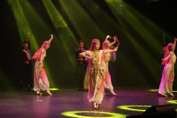 "ينتشوان" الصينية تقدّم لجمهور الصالة الثقافية أجمل العروض المسرحية