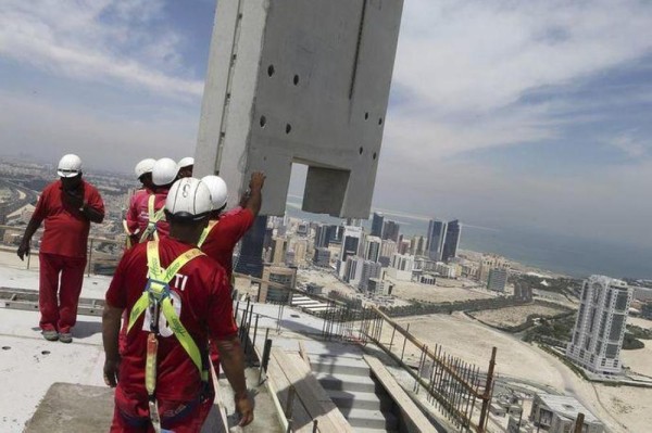 3 اقتراحات قانون و"مشروعان" لحل "كلفة البنية التحتية "