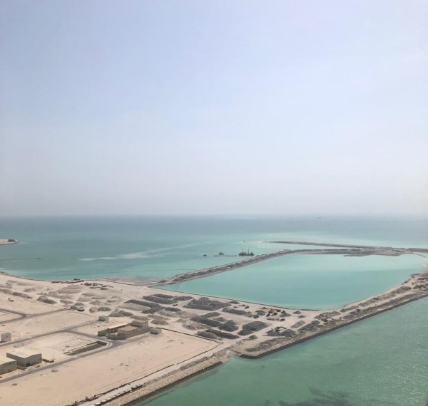 البستكي: إكمال 26% من أعمال ردم "بوابة الاستثمار-البحرين"