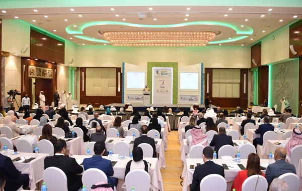 محمد بن عبدالله: 400 مليون دينار ميزانية برنامج الضمان الصحي