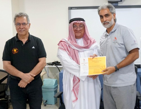 أسد يكرم المشاركين في ختام دورة الـ"دارت فيش"