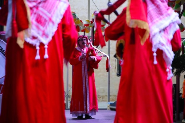 خيمة نخول تواصل نشاط أسبوعها الأول وتستقطب 7 آلاف زائر